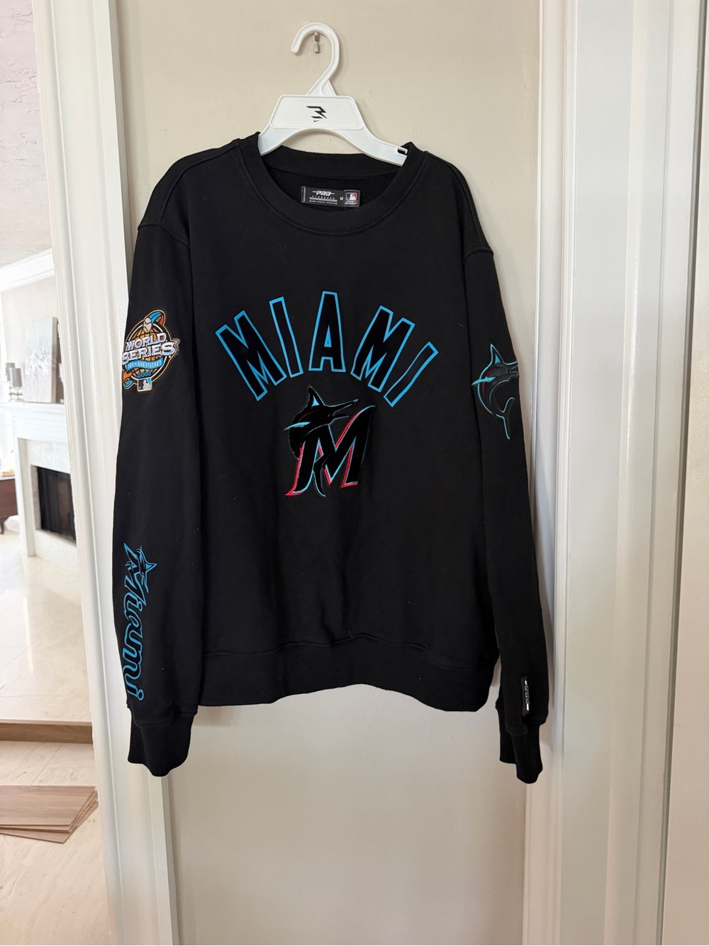 Miami Marlins 2003 World Series 100th Anniversary collectors sweatshirt. NWOT